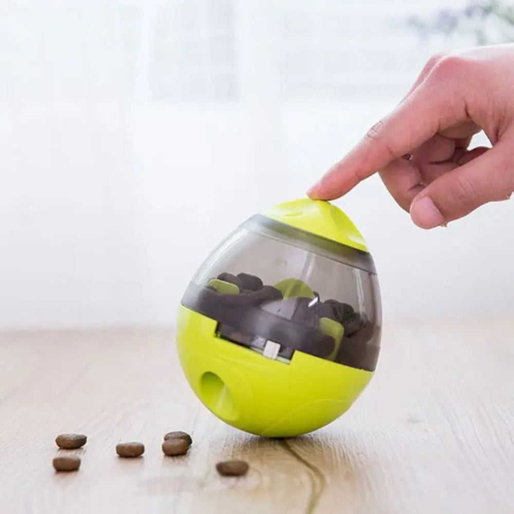 Der perfekte Slow Feeder Ball für Hunde und Katzen
