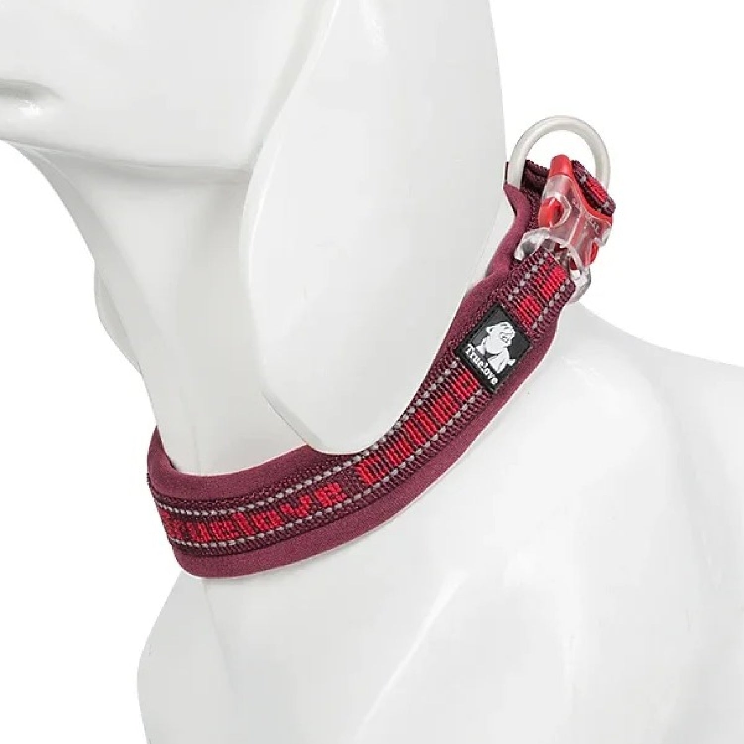 Weinrotes reflektierendes Halsband in Bewegung